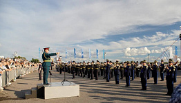 В Архангельске торжественно открыли X фестиваль военно-духовых оркестров «Дирекцион-Норд»